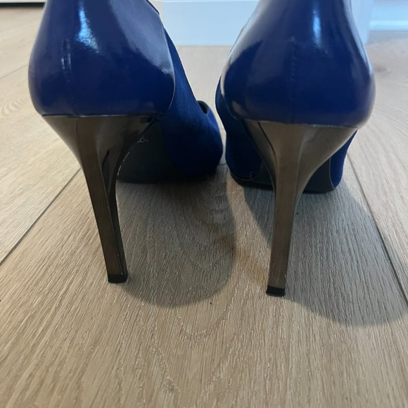 Limited Edition leather cobalt blue pumps with gunmetal heels - Picture 8 of 9